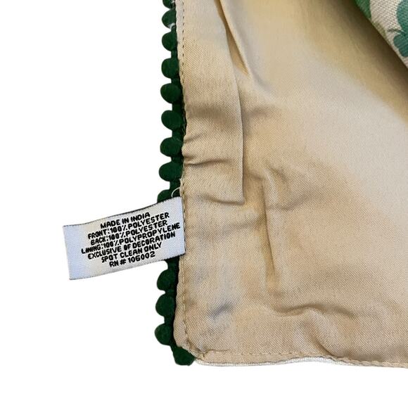 Nicole Miller St.Patrick's Day Shamrock Placemats 13x19 Set of 4 New - Picture 12 of 13